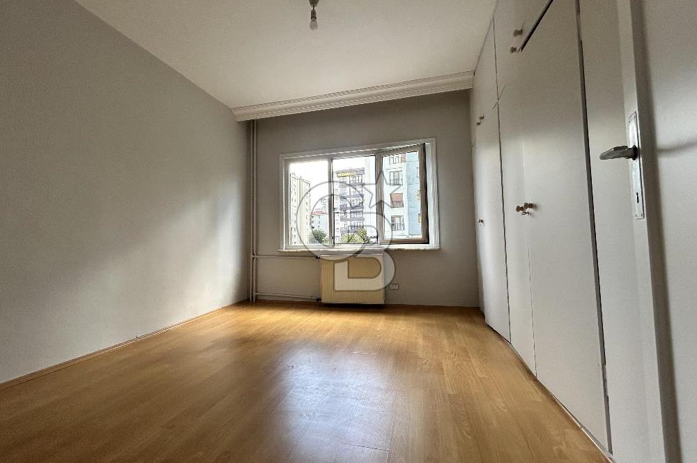 GÖZTEPE MERDİVENKÖY' de BAKIMLI, BOŞ, SATILIK ( 2+1 ) DAİRE