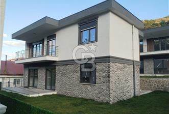 İhsaniye Merkez'de Doğa Manzaralı 4+1 Müstakil Bahçeli Villa