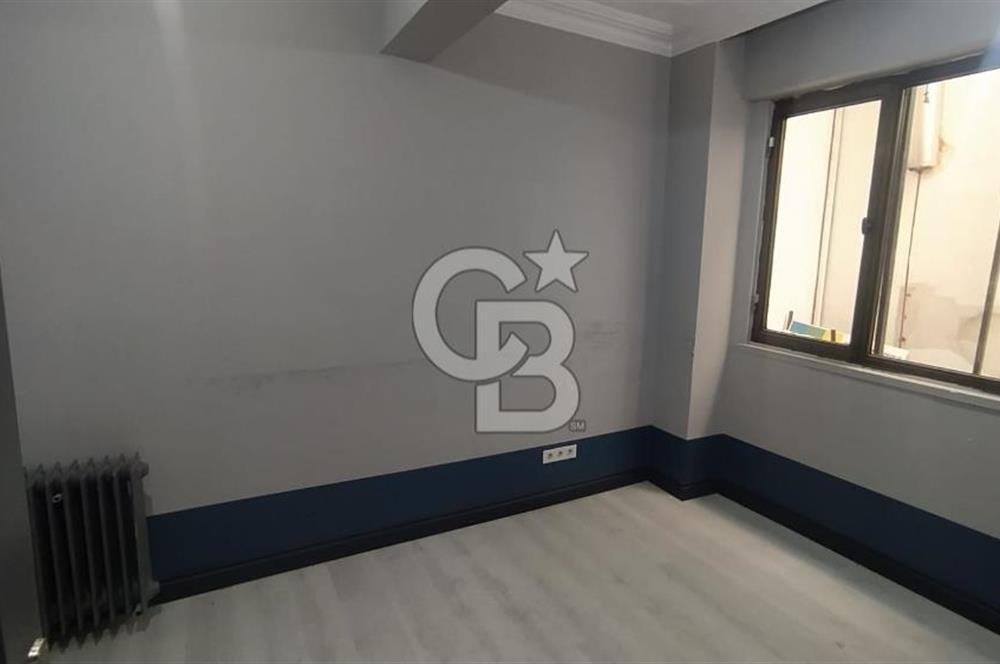 CB'DEN ZAFER MEYDANINDA KİRALIK OFİS