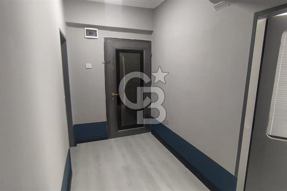 CB'DEN ZAFER MEYDANINDA KİRALIK OFİS