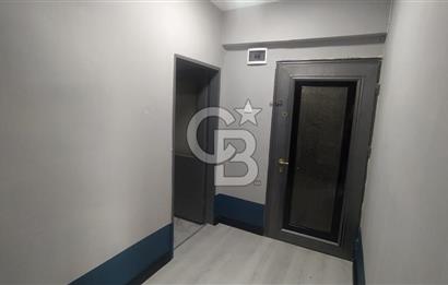 CB'DEN ZAFER MEYDANINDA KİRALIK OFİS