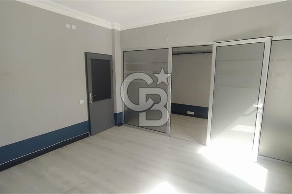 CB'DEN ZAFER MEYDANINDA KİRALIK OFİS