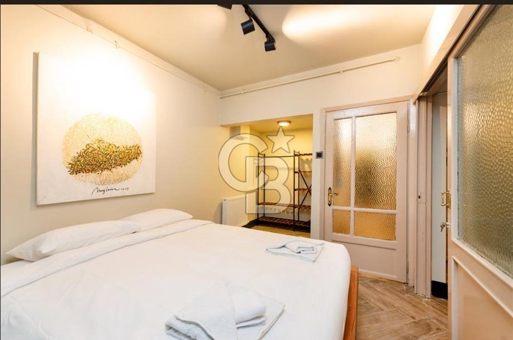Beyoğlu Kazancı Yokuşunda Boş Teslim Bahçe Katı Satılık Daire