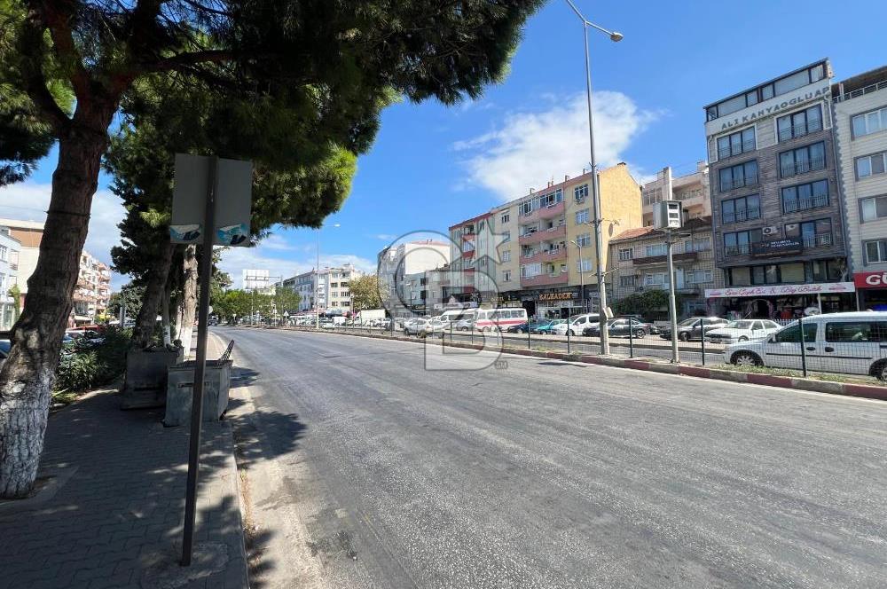 ÇANAKKALE LAPSEKİDE MÜKEMMEL KONUMDA KİRALIK İŞYERİ