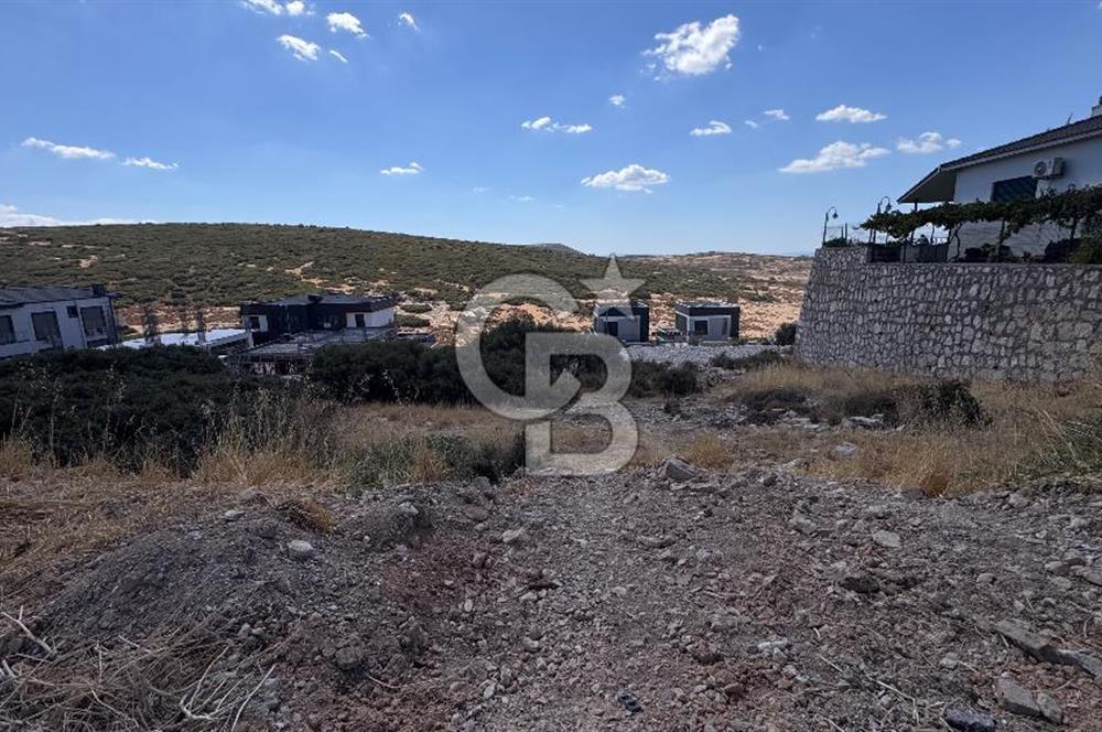 Seyrek Villa kent’te deniz manzaralı villa imarlı satılık arsa