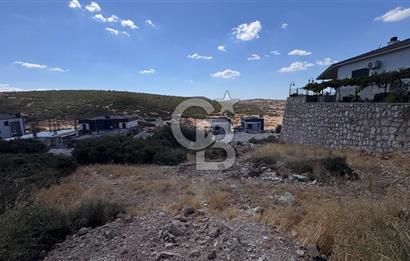 Seyrek Villa kent’te deniz manzaralı villa imarlı satılık arsa