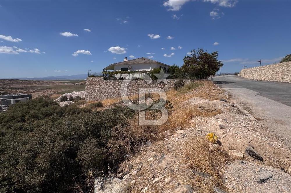 Seyrek Villa kent’te deniz manzaralı villa imarlı satılık arsa
