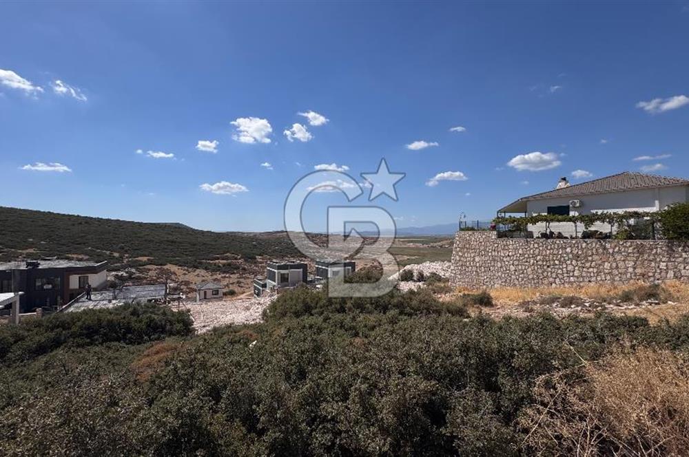 Seyrek Villa kent’te deniz manzaralı villa imarlı satılık arsa
