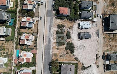 Seyrek Villa kent’te deniz manzaralı villa imarlı satılık arsa