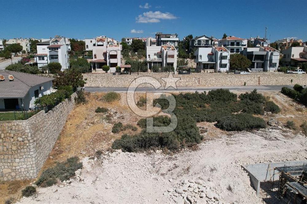 Seyrek Villa kent’te deniz manzaralı villa imarlı satılık arsa