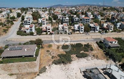 Seyrek Villa kent’te deniz manzaralı villa imarlı satılık arsa