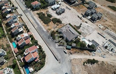 Seyrek Villa kent’te deniz manzaralı villa imarlı satılık arsa