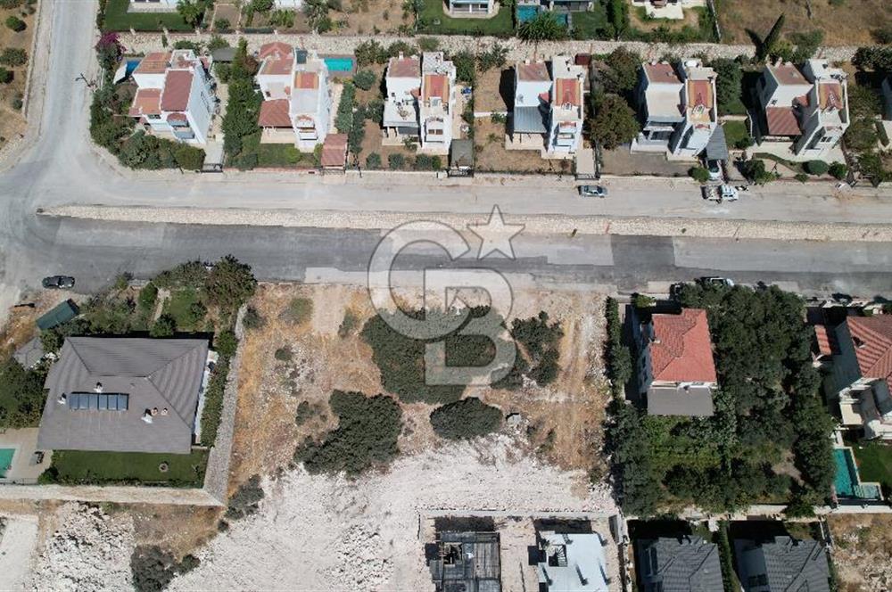 Seyrek Villa kent’te deniz manzaralı villa imarlı satılık arsa