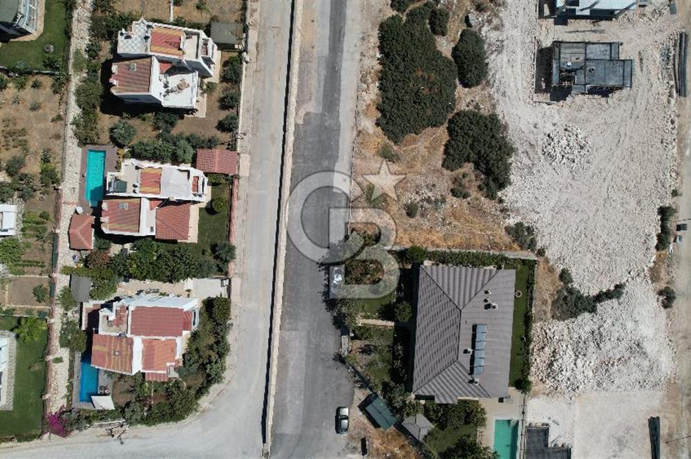 Seyrek Villa kent’te deniz manzaralı villa imarlı satılık arsa