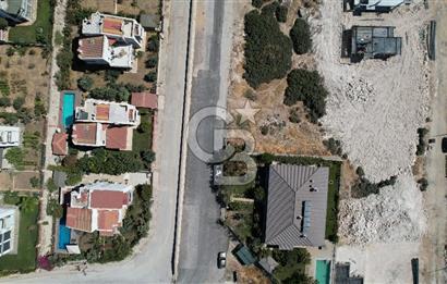 Seyrek Villa kent’te deniz manzaralı villa imarlı satılık arsa