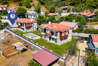 CB Marinadan Hisarönünde Yeşillerle Çevrili 2 Müstakil Villa