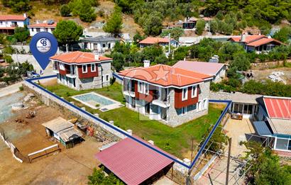 CB Marinadan Hisarönünde Yeşillerle Çevrili 2 Müstakil Villa