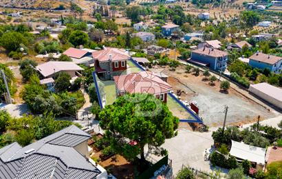 CB Marinadan Hisarönünde Yeşillerle Çevrili 2 Müstakil Villa