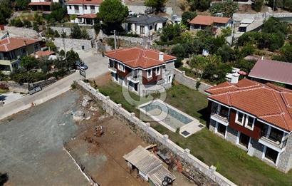CB Marinadan Hisarönünde Yeşillerle Çevrili 2 Müstakil Villa
