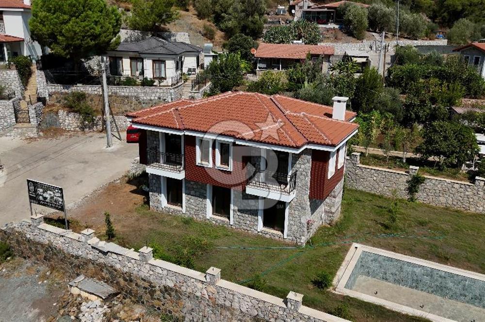 CB Marinadan Hisarönünde Yeşillerle Çevrili 2 Müstakil Villa