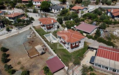 CB Marinadan Hisarönünde Yeşillerle Çevrili 2 Müstakil Villa