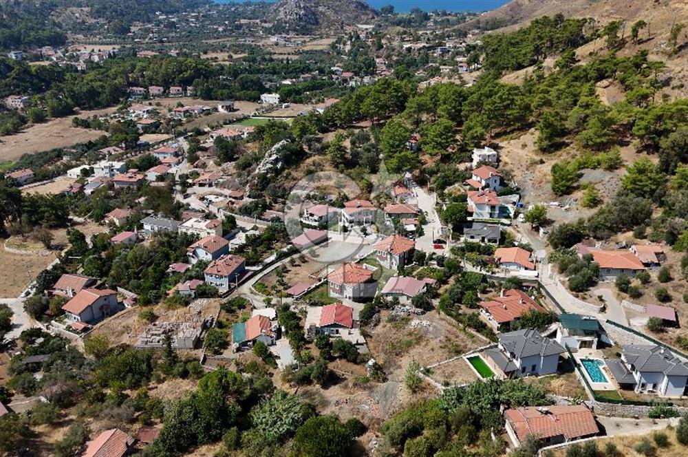 CB Marinadan Hisarönünde Yeşillerle Çevrili 2 Müstakil Villa