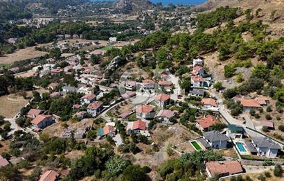 CB Marinadan Hisarönünde Yeşillerle Çevrili 2 Müstakil Villa