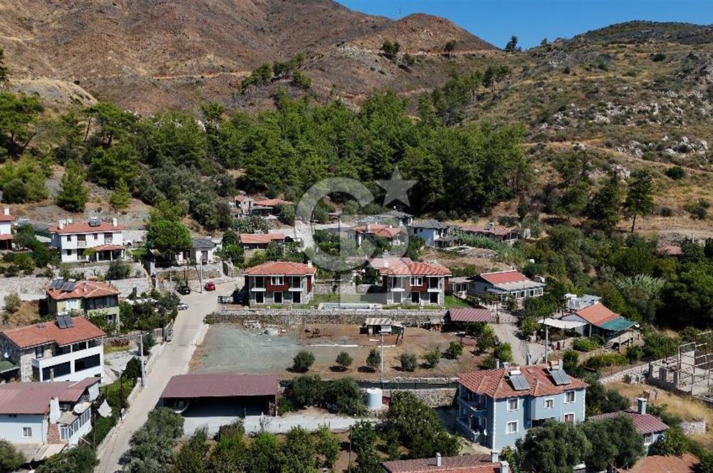 CB Marinadan Hisarönünde Yeşillerle Çevrili 2 Müstakil Villa