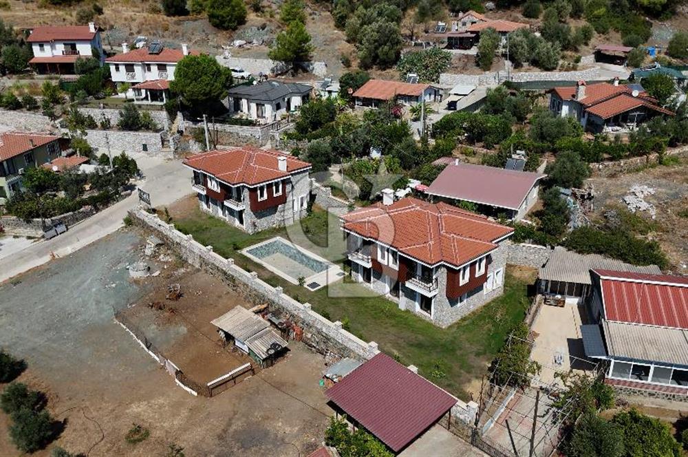 CB Marinadan Hisarönünde Yeşillerle Çevrili 2 Müstakil Villa