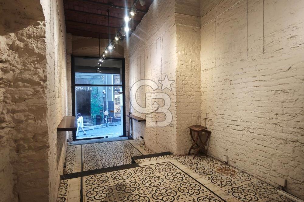 GALATA KULESİ MEYDANDA DEVİRSİZ BOŞ KİRALIK DÜKKAN