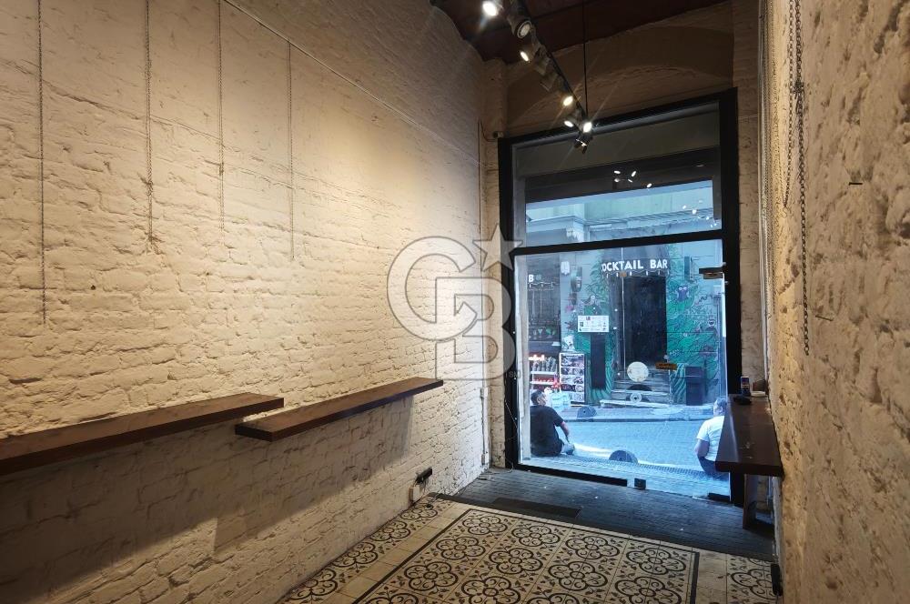 GALATA KULESİ MEYDANDA DEVİRSİZ BOŞ KİRALIK DÜKKAN