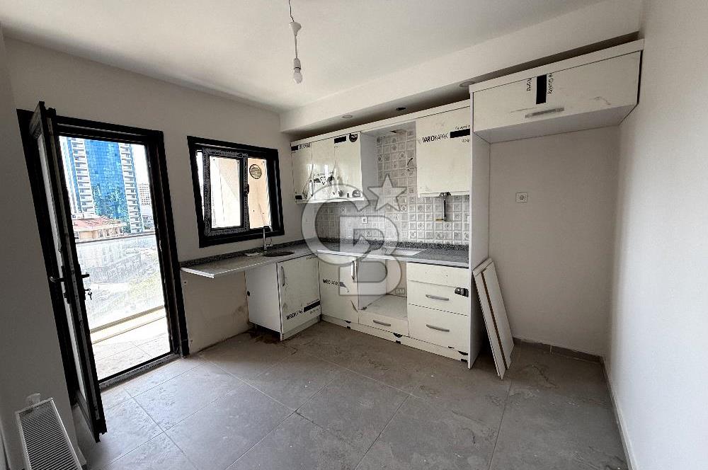 CADDE ÜZERİ SİTE İÇİNDE SATILIK 3+1 DAİRE 