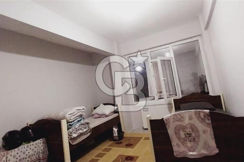 Çayırova Emek Mahallesinde 3 Katlı Bina 