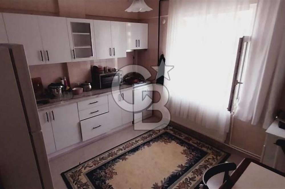 Çayırova Emek Mahallesinde 3 Katlı Bina 