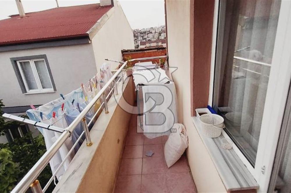 Çayırova Emek Mahallesinde 3 Katlı Bina 