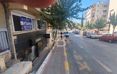 İnönü Caddesi Üzerinde Susuzdede'de Köşe Dükkan