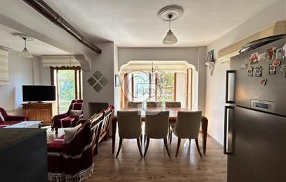  Yenifoça Cumhuriyet Mahallesinde Satılık 5+2 Tripleks Villa