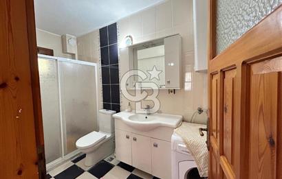  Yenifoça Cumhuriyet Mahallesinde Satılık 5+2 Tripleks Villa