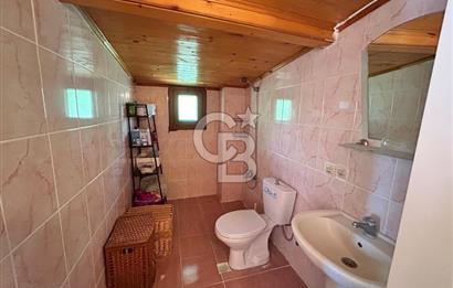  Yenifoça Cumhuriyet Mahallesinde Satılık 5+2 Tripleks Villa