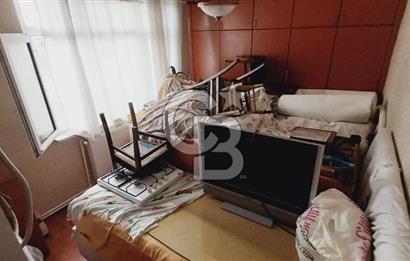 Çayırova Emek Mahallesinde 3 Katlı Bina 