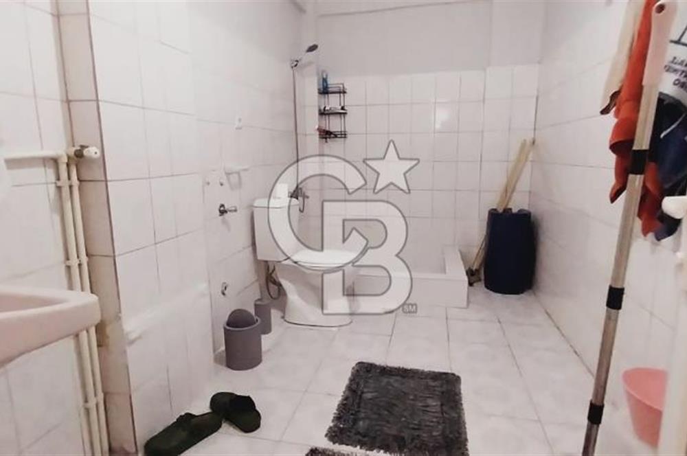 Çayırova Emek Mahallesinde 3 Katlı Bina 