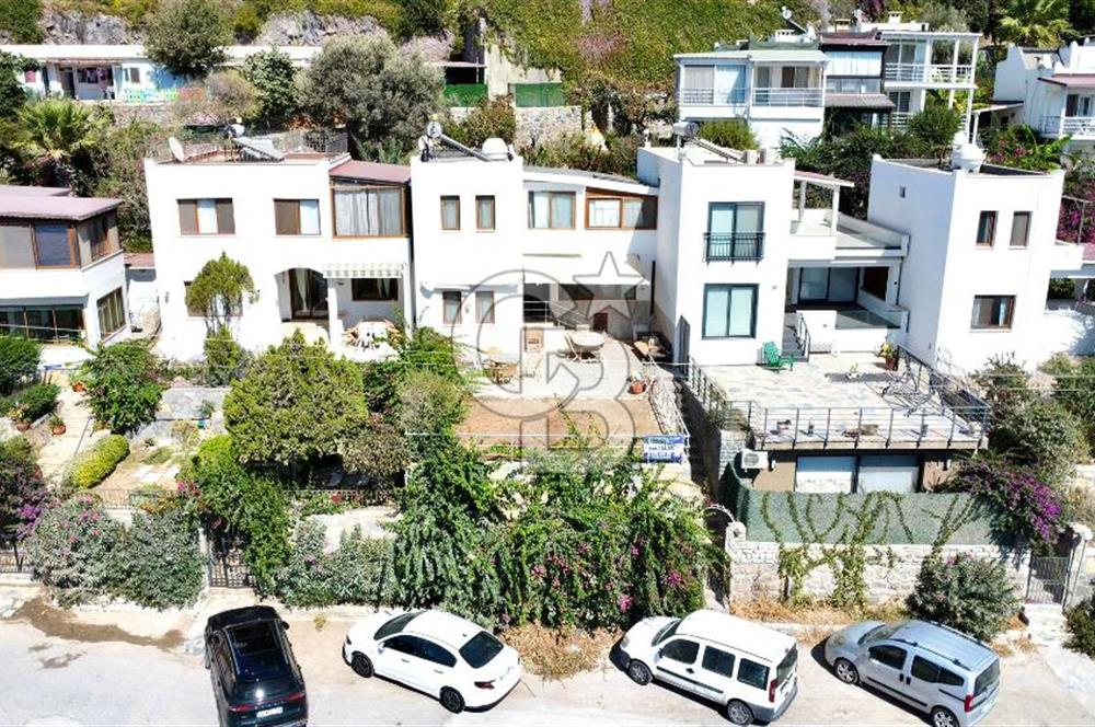 Gündoğan Küçükbük'te Plajlı Sitede En Ön Sırada 5+1