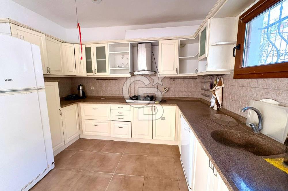 Gündoğan Küçükbük'te Plajlı Sitede En Ön Sırada 5+1