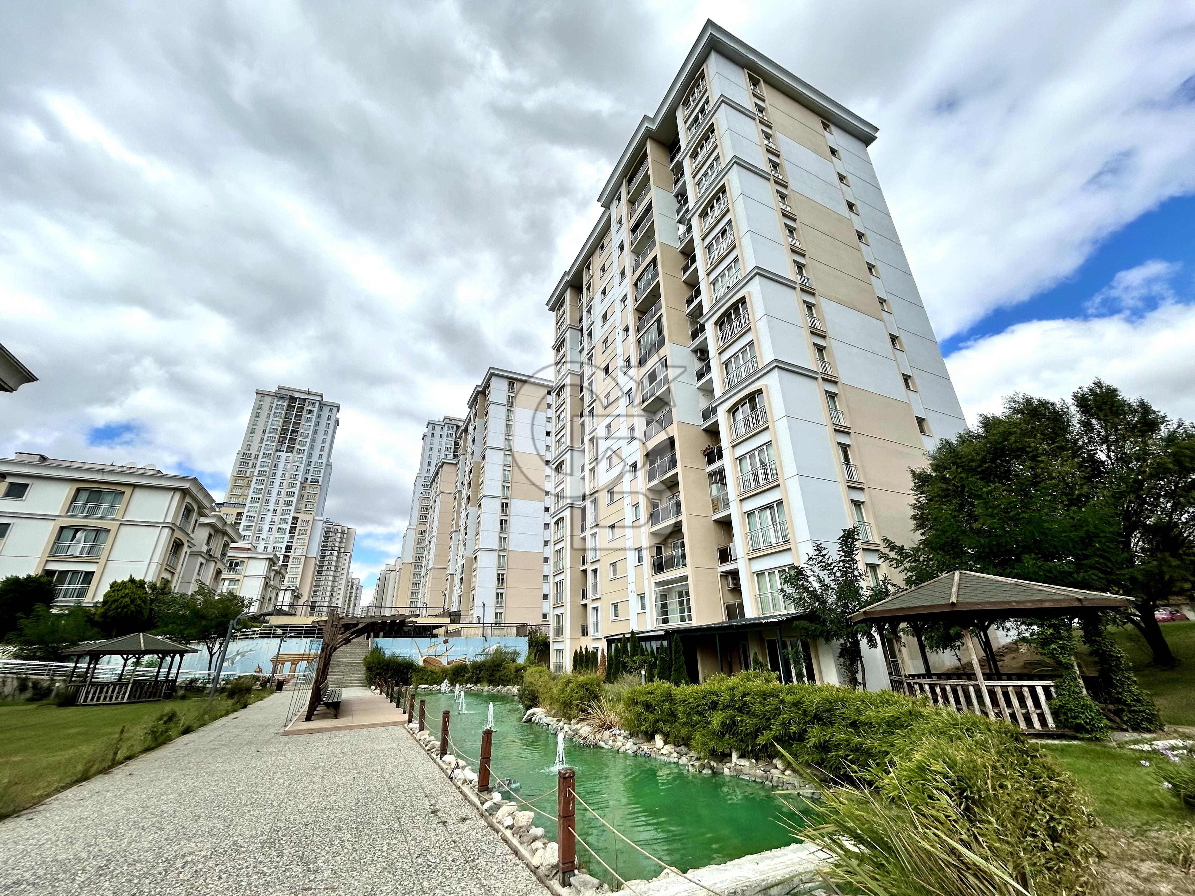 Bahçeşehir Bahçekent Emlak Konut Satılık 3+1 Bahçe Katı Daire