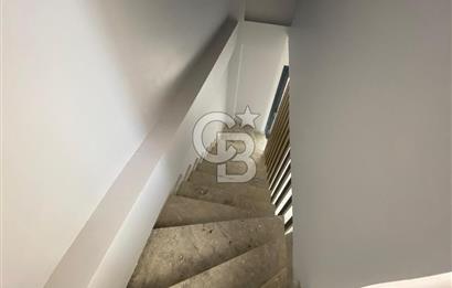 İzmir Torbalı Ayrancılarda Site İçerisinde Satılık Tripleks Villa