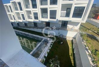 İzmir Torbalı Ayrancılarda Site İçerisinde Satılık Tripleks Villa