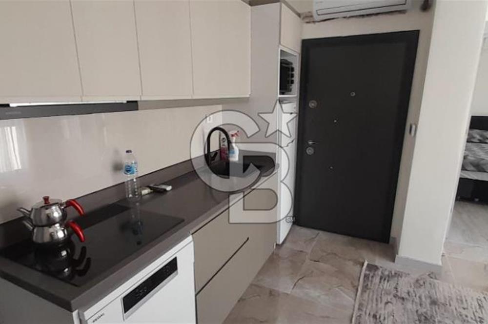 KARŞIYAKA ÇARŞI İÇİNDE SIFIR BİNA SIFIR EŞYALI 1+1 DAİRE
