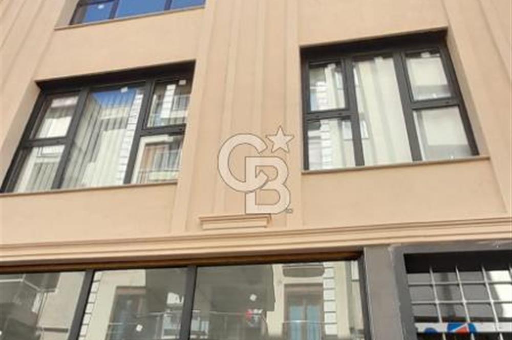 KARŞIYAKA ÇARŞI İÇİNDE SIFIR BİNA SIFIR EŞYALI 1+1 DAİRE