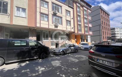 Arnavutköy Merkezde Kiralık 100 m² Dükkan + 80 m² Depo