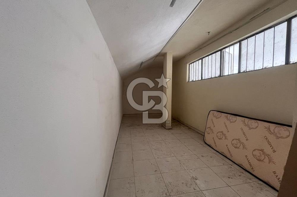 Arnavutköy Merkezde Kiralık 100 m² Dükkan + 80 m² Depo